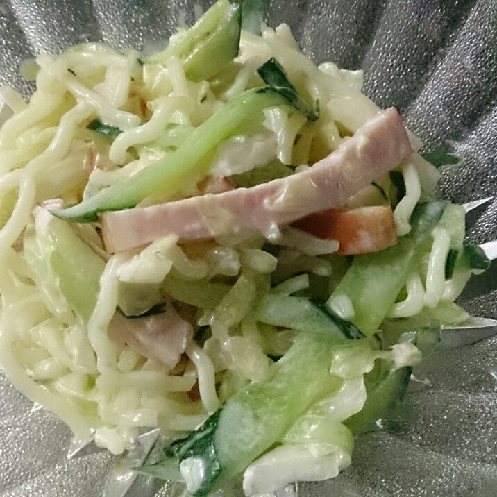 ラーメンサラダ